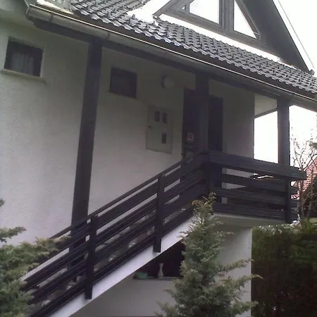 欧特萨维公寓酒店 公寓 *